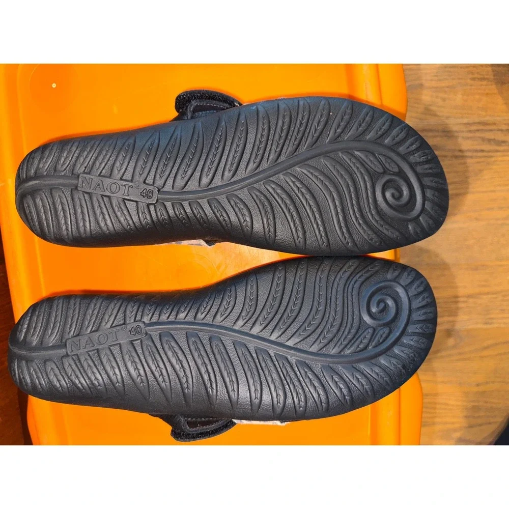 Naot Z7620 Soft black Leather leopard Tariana Strappy Sandals Size EU 40 US 9